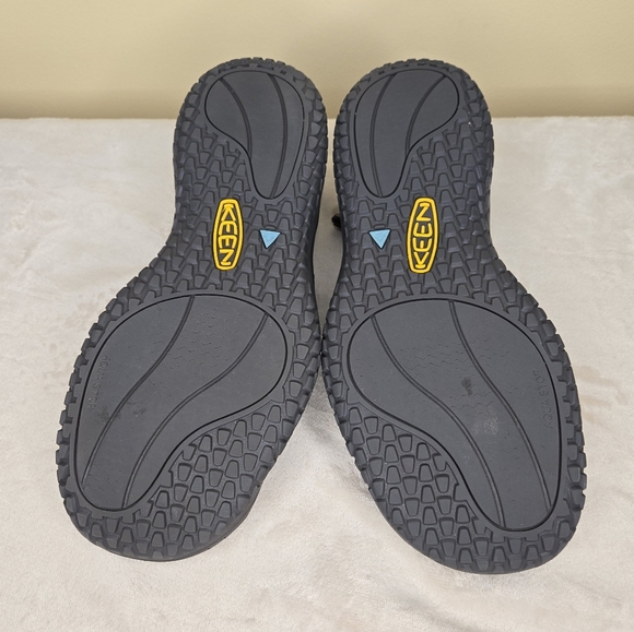 Keen Solr Water Shoe Sandal Men's Size 12 Black/Gold - Picture 9 of 9